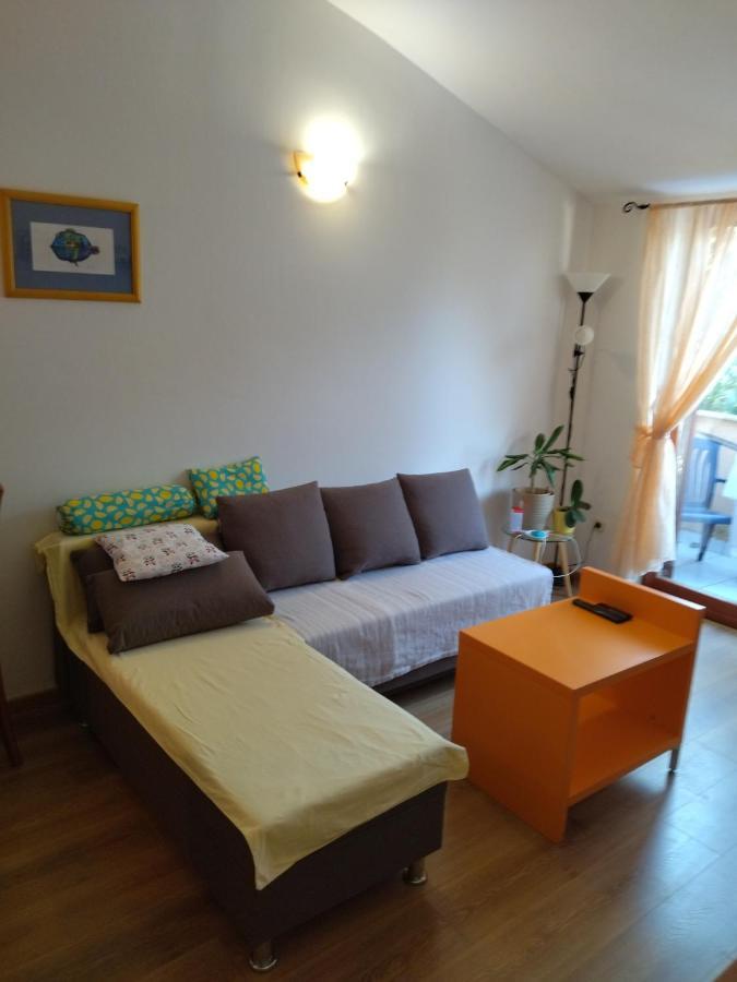 Apartments Graciela Pula Exterior photo